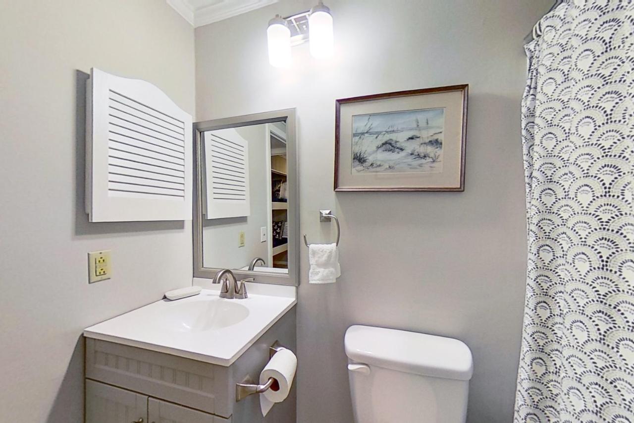Sea Cabin 306-A Isle of Palms Room photo